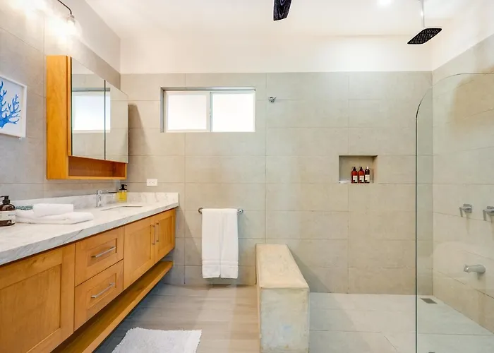The Point 15 Playa Avellana